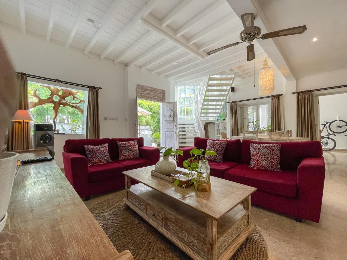 Beach House Canggu - 150M Berawa Beach Екстериор снимка