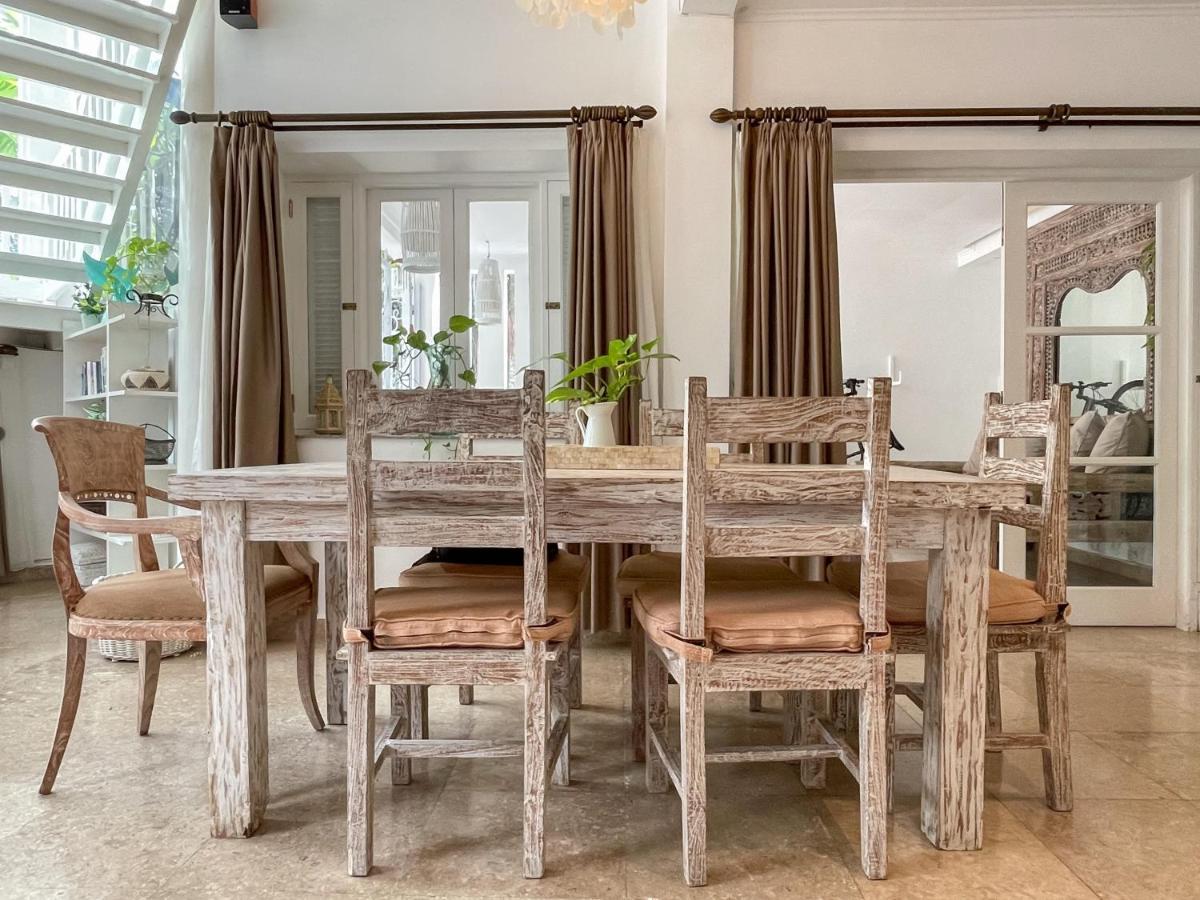 Beach House Canggu - 150M Berawa Beach Екстериор снимка