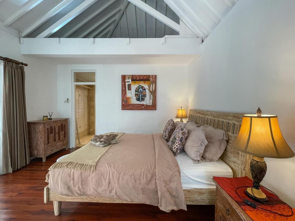 Beach House Canggu - 150M Berawa Beach Екстериор снимка