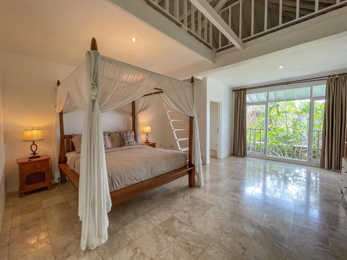 Beach House Canggu - 150M Berawa Beach Екстериор снимка