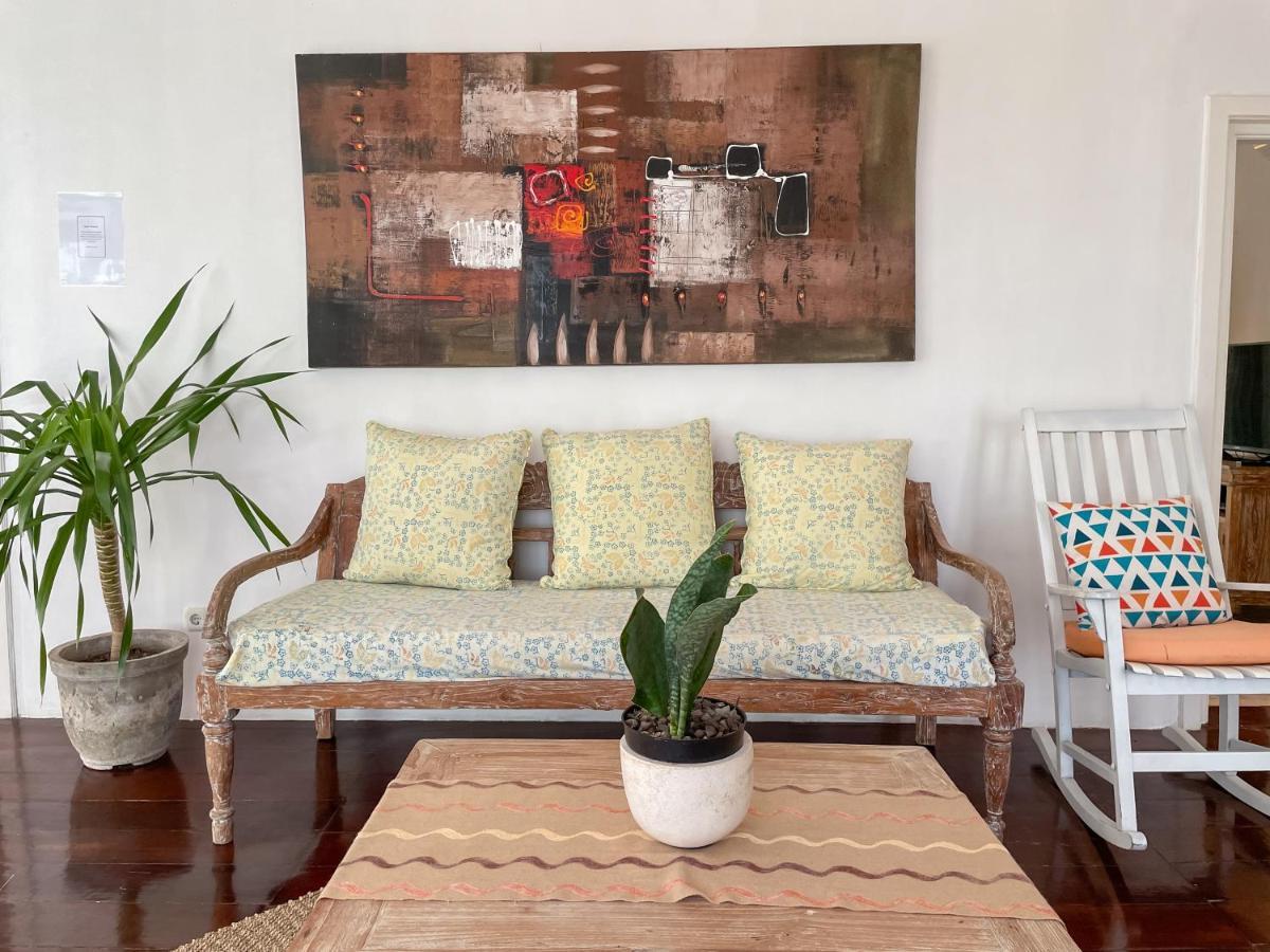 Beach House Canggu - 150M Berawa Beach Екстериор снимка