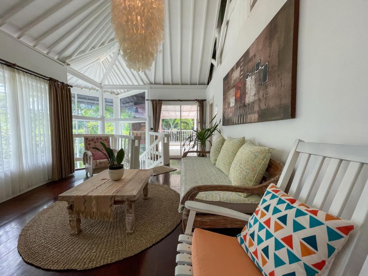 Beach House Canggu - 150M Berawa Beach Екстериор снимка