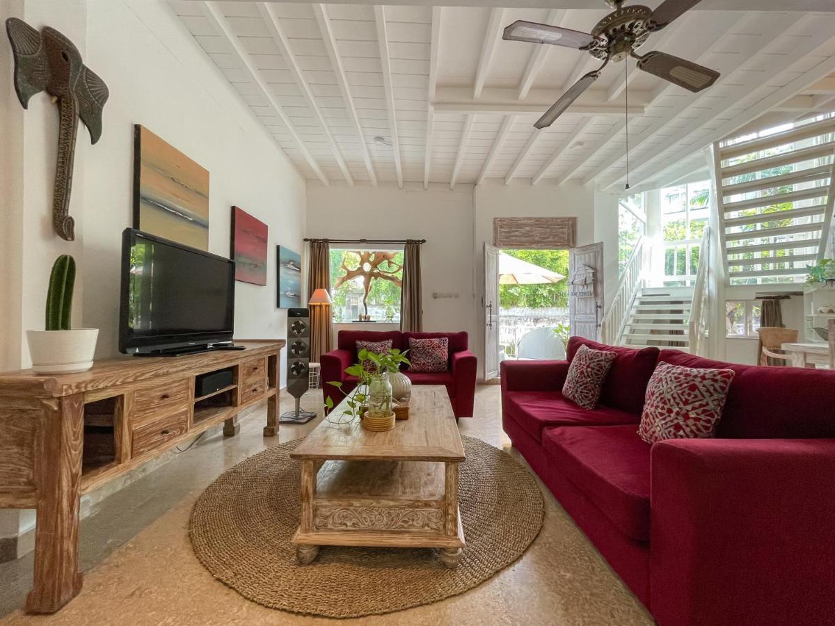 Beach House Canggu - 150M Berawa Beach Екстериор снимка